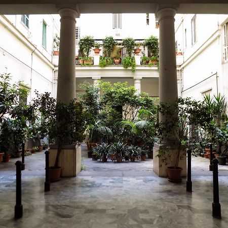 Hotel Le Orchidee Nápoles Exterior foto